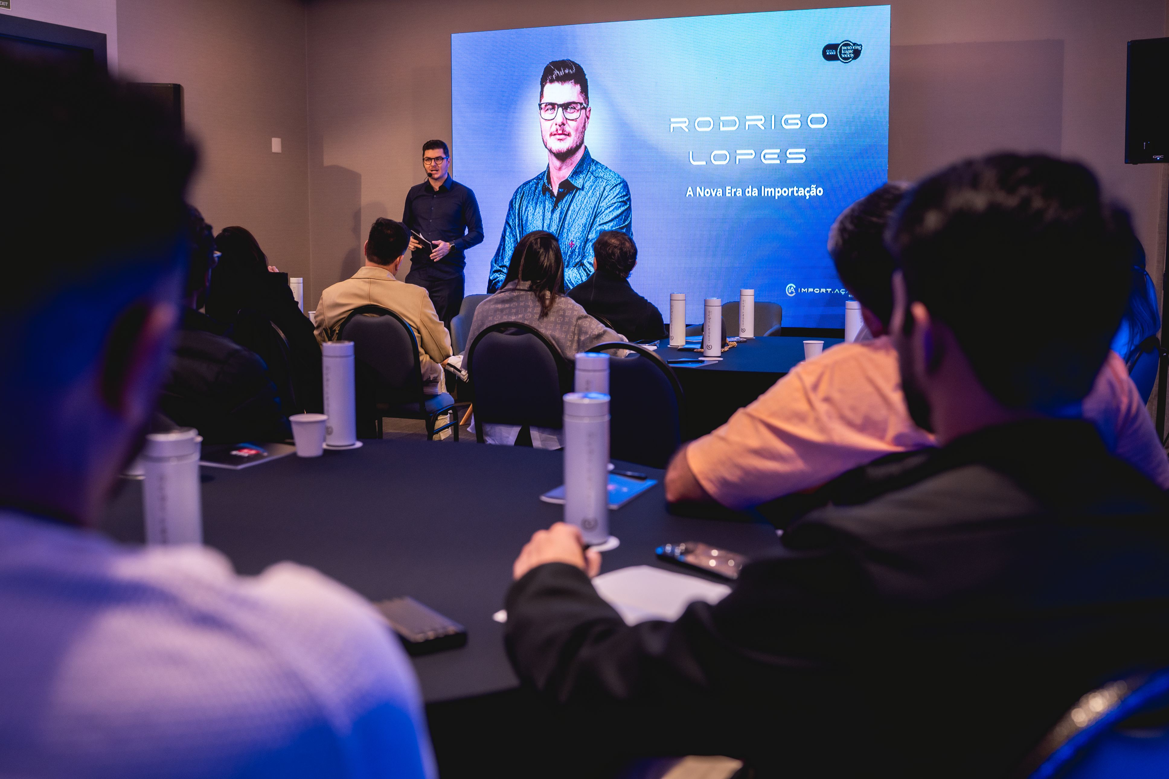 Rodrigo Lopes apresentando A Nova Era da Importação